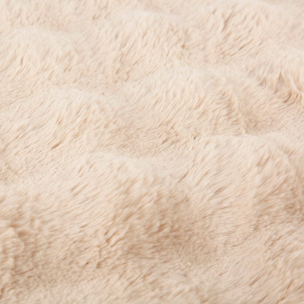 Scruffs Alpine Box Bed - Champagne — 24" x 20"